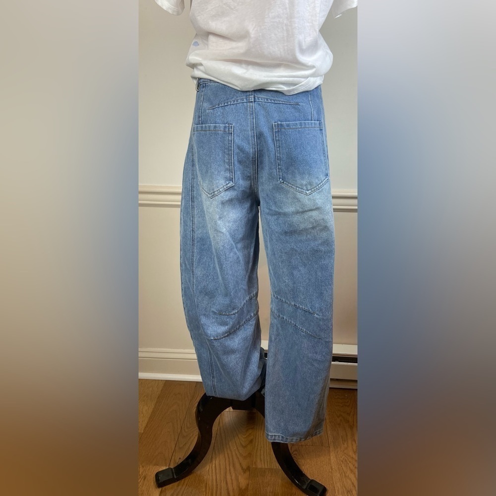Barrel leg jeans.  Free people inspired. - Picture 4 of 6